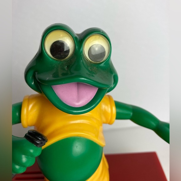 Vintage 1980’s Dancing Frog Battery Operated Toy See Video - Picture 6 of 10